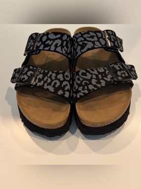 Birkenstock Papillio Arizona Grooved Platform Leopard Print Slide Sandals  37